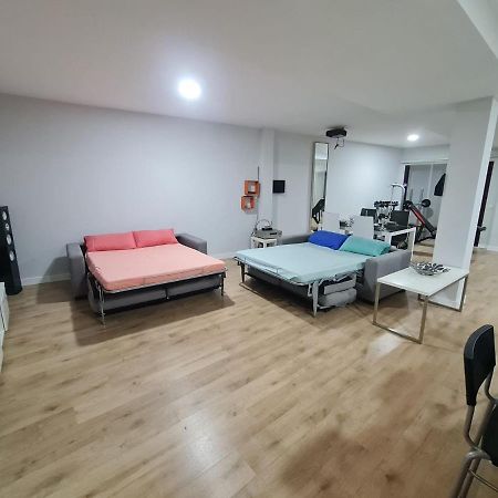 アラウリン・デ・ラ・トレApartamento Loft Acogedorアパートメント エクステリア 写真