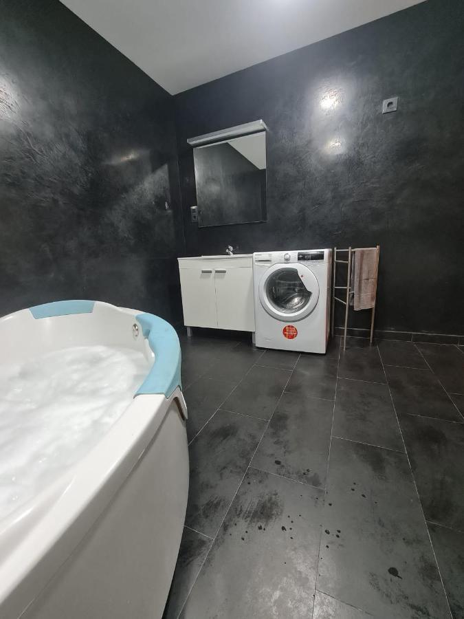 アラウリン・デ・ラ・トレApartamento Loft Acogedorアパートメント エクステリア 写真