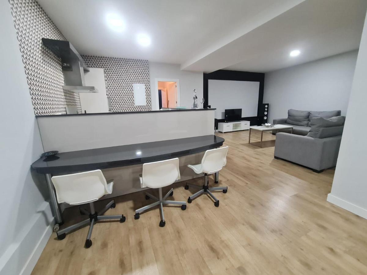 アラウリン・デ・ラ・トレApartamento Loft Acogedorアパートメント エクステリア 写真